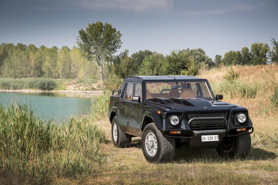  Lamborghini LM002 1990 года  (NA) (фото 21 из 55)